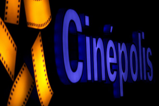 CINEPOLIS_VIP on Vaughn Live